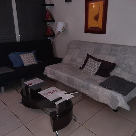 Grand Appartement Fonctionnel Et Calme Sur Lyon8 A 2 Pas Du Metro Eksteriør billede