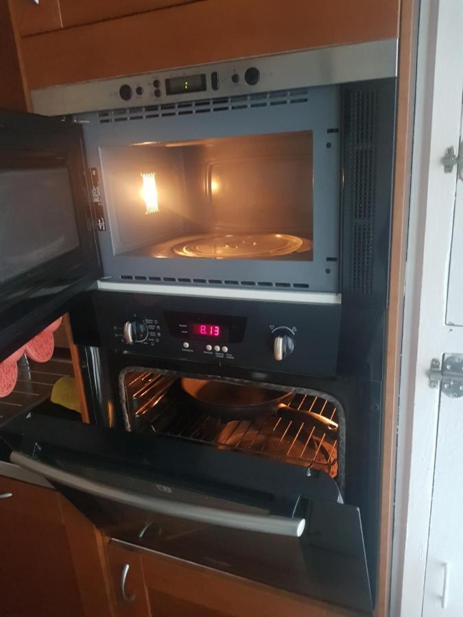 Grand Appartement Fonctionnel Et Calme Sur Lyon8 A 2 Pas Du Metro Eksteriør billede