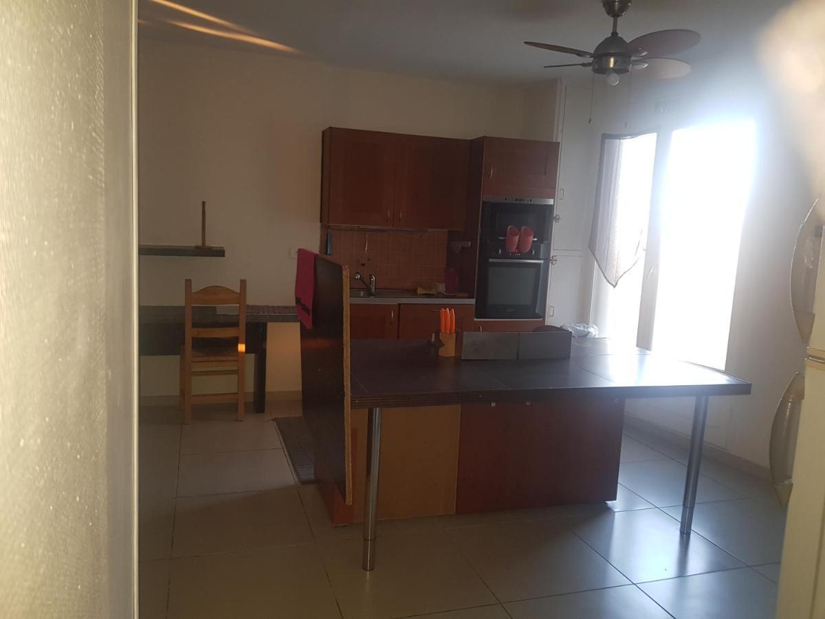 Grand Appartement Fonctionnel Et Calme Sur Lyon8 A 2 Pas Du Metro Eksteriør billede